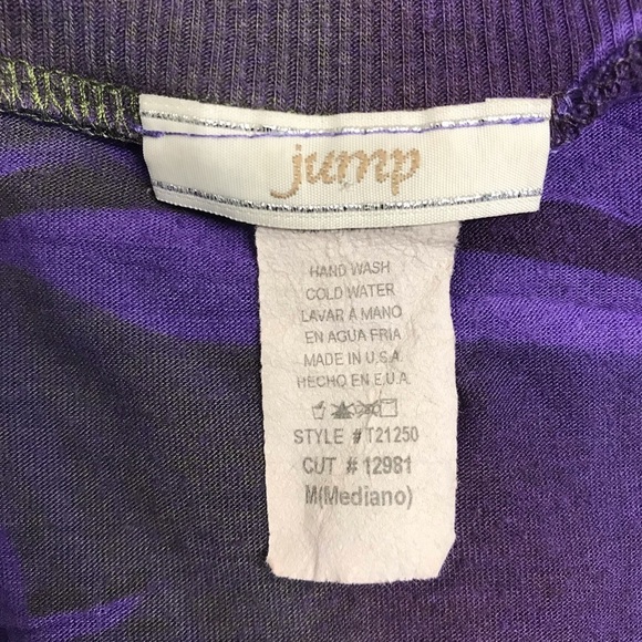Jump Purple Animal Print Short Sleeve V-neck Top - Size Medium - Picture 5 of 5